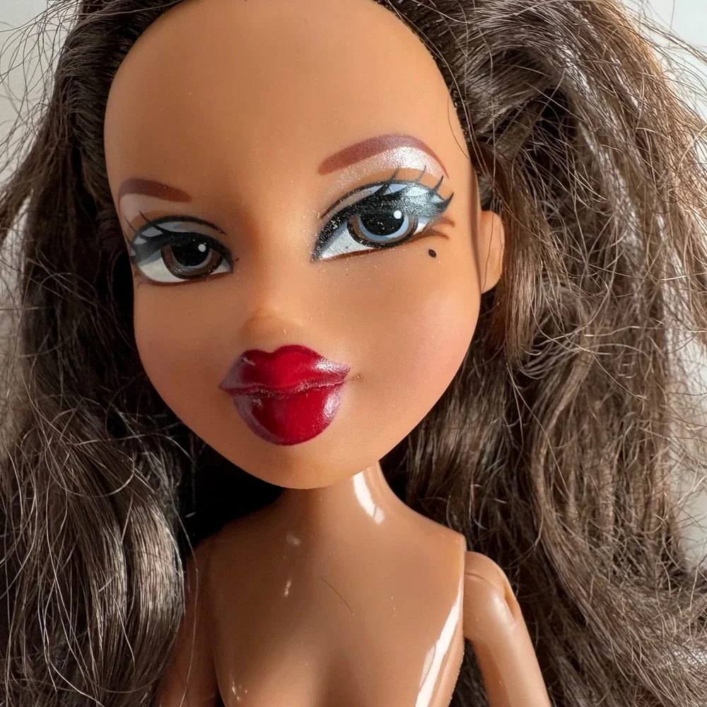 Bratz Yasmin Doll 2001‎ MGA Entertainment Brown Hair Monkey Pajama Pants Y2K